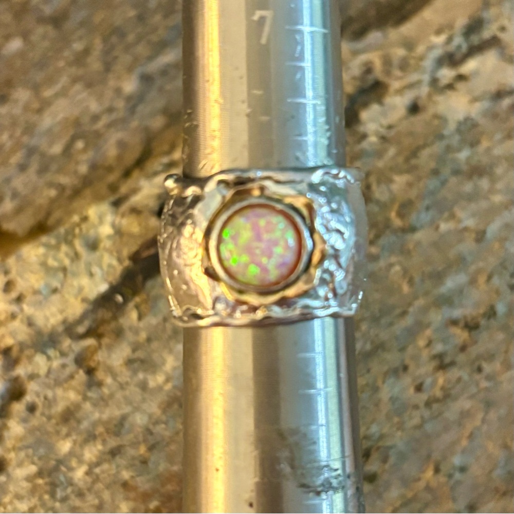 Sterling and 14k gold synthetic opal ring - Picture 5 of 7